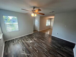 2523 Cunningham St in Irving, TX - Building Photo - Building Photo