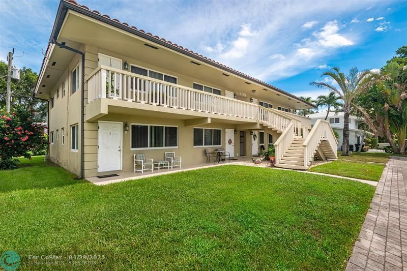 2131 NE 40th Ct in Lighthouse Point, FL - Building Photo