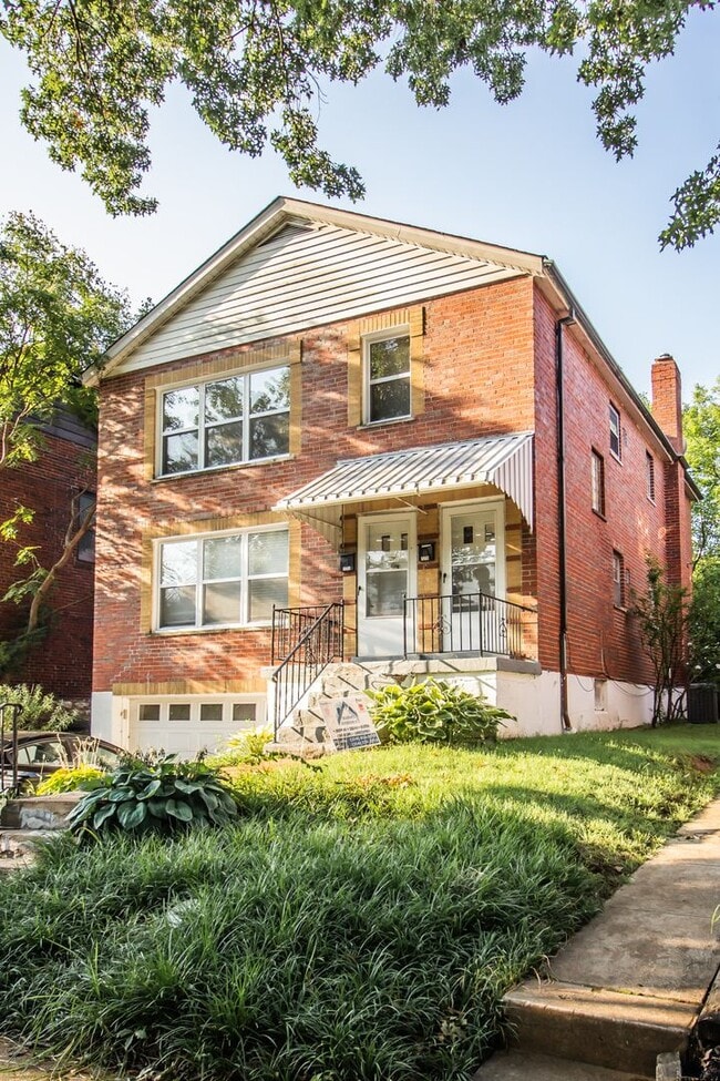 7212 Dartmouth Ave in University City, MO - Building Photo - Building Photo