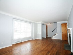 633 Quilliams Rd in South Euclid, OH - Building Photo - Building Photo