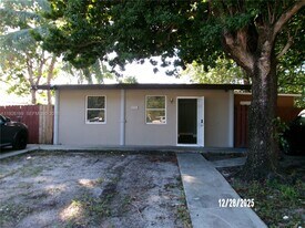 4510 SW 38th St in West Park, FL - Building Photo