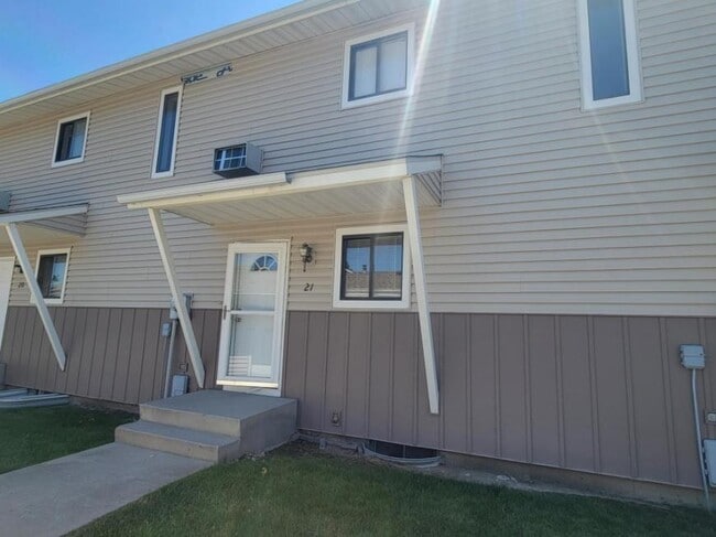 property at 3285 Canyon Dr