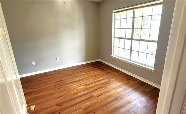 509 Spartan Dr in Slidell, LA - Foto de edificio - Building Photo