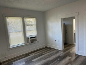 234 E 18th St, Unit 238 East 18th Street in Jacksonville, FL - Foto de edificio - Building Photo