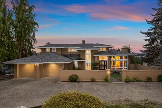 9610 SE 7th St in Bellevue, WA - Building Photo - Building Photo