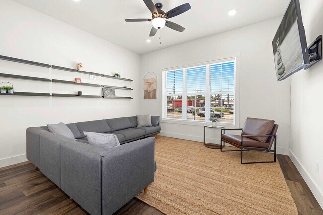 property at 501 S 7th St