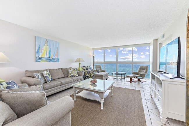 1007 W Beach Blvd