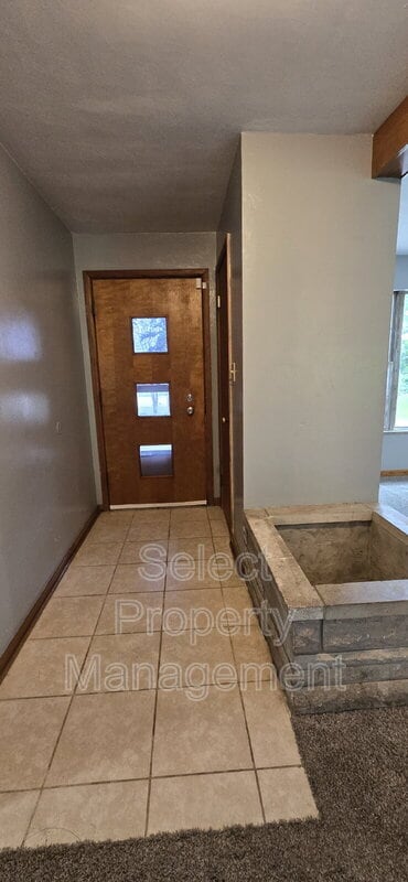 7430 W Jefferson Blvd in Fort Wayne, IN - Building Photo - Building Photo