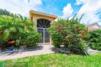 5302 Landon Cir in Boynton Beach, FL - Foto de edificio - Building Photo