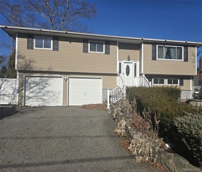 property at 17 Lantern St