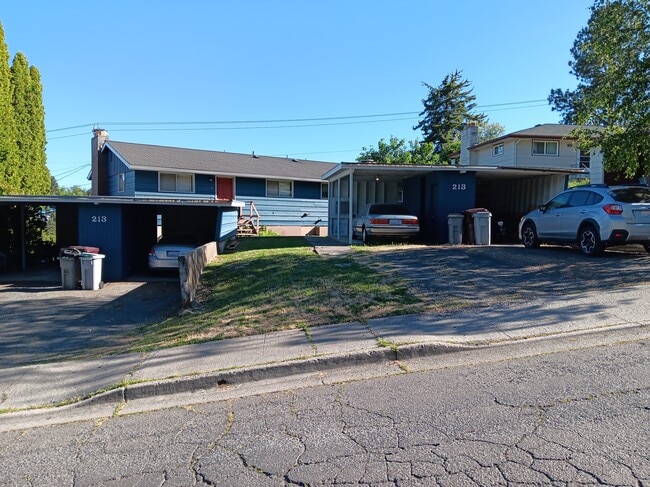 213 NW Timothy St, Unit #4 in Pullman, WA - Building Photo - Building Photo