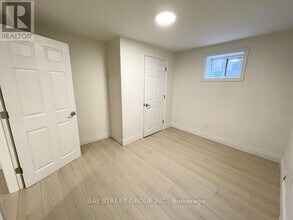 11 McGregor Rd in Toronto, ON - Building Photo - Building Photo