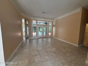 585 Golden Links Dr in Orange Park, FL - Building Photo - Building Photo