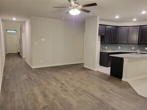 4419 Beaver Ln in Irving, TX - Building Photo - Building Photo