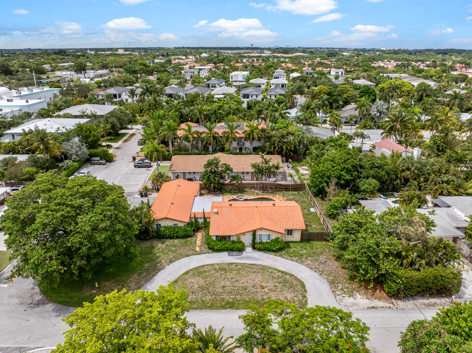 801 Bond Way in Delray Beach, FL - Building Photo