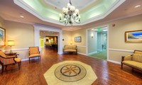 Aston Gardens At The Courtyards Senior Living in Sun City Center, FL - Foto de edificio - Building Photo