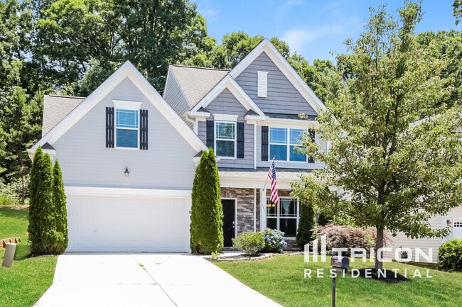 property at 735 Twickenham Ln