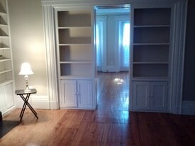 239 S Main St, Unit 1 flr in Haverhill, MA - Building Photo