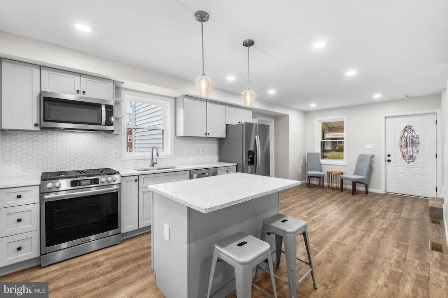 4686 A St SE, Unit 32-50 in Washington, DC - Building Photo