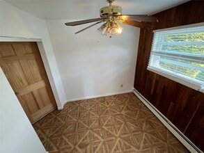 46 Glen Ln in Kings Park, NY - Building Photo - Building Photo