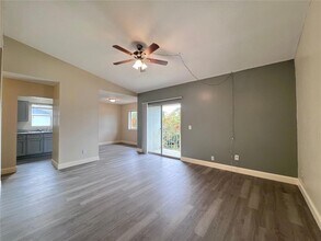 52 N Fairfax Ave in Winter Springs, FL - Building Photo - Building Photo