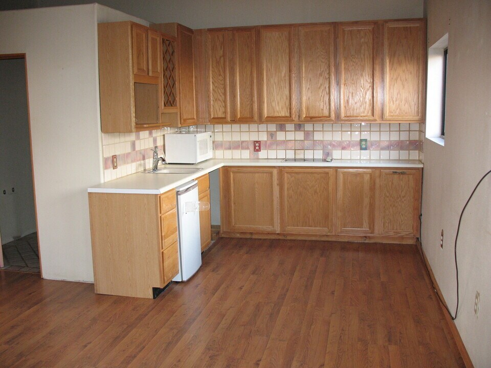 714 Baca St in Santa Fe, NM - Foto de edificio