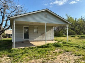 508 1/2 Sugar Hill Rd in Lincoln, AR - Building Photo