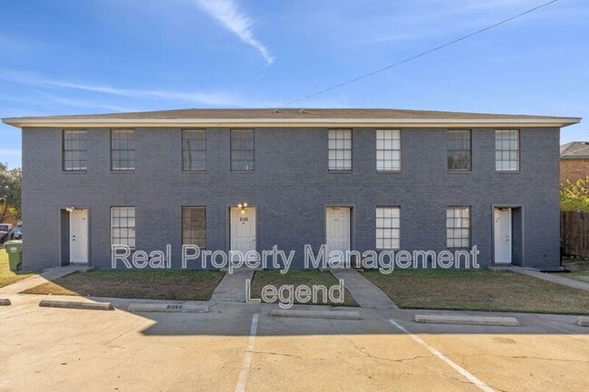 property at 8109 Silver Crk Rd