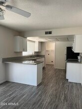 3227 E Helena Dr in Phoenix, AZ - Building Photo - Building Photo