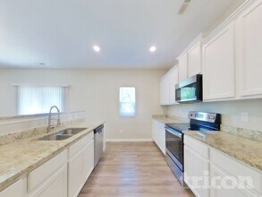 945 Joselynn Drive in Gastonia, NC - Building Photo - Building Photo