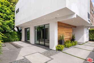 516 Vernon Ave in Los Angeles, CA - Building Photo - Building Photo