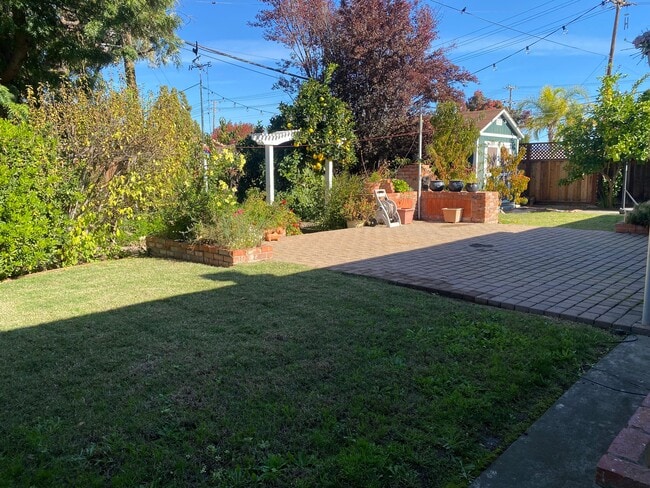 1609 Blossom Hill Rd in San Jose, CA - Building Photo - Building Photo