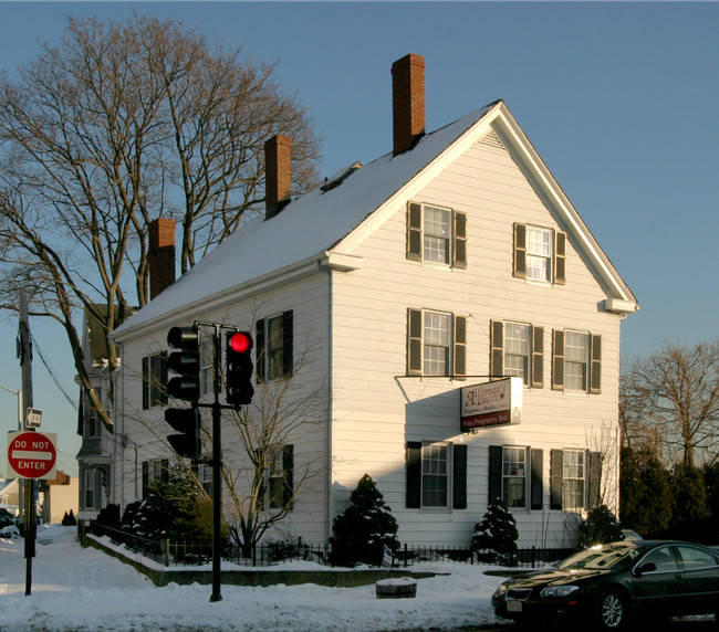 29 Rantoul St in Beverly, MA - Building Photo - Other