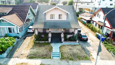 236 N Carondelet St in Los Angeles, CA - Building Photo - Building Photo