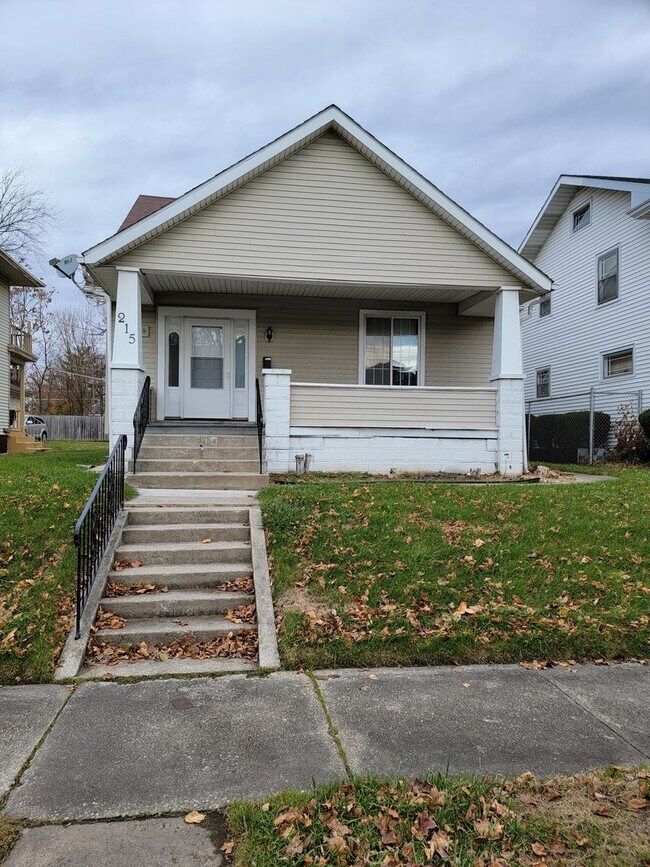 property at 215 E Wildwood Ave