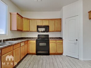 3745 W Medlock Dr in Phoenix, AZ - Building Photo - Building Photo