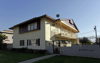 5163 Canoga St Apartments