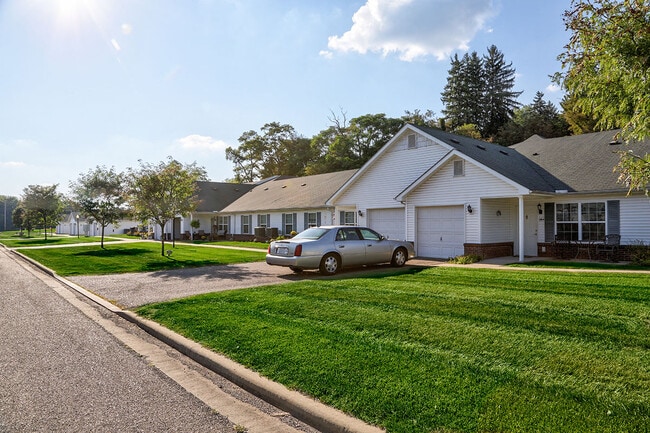 Meridian Greene II in Wintersville, OH - Foto de edificio - Building Photo