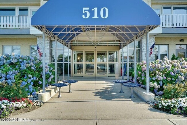 property at 510 Deal Lake Dr