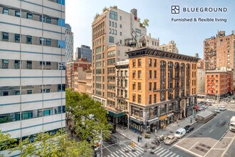 53 Park Pl, Unit FL5-ID55 in New York, NY - Foto de edificio - Building Photo