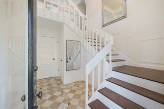 5 Santa Victoria Ct in Novato, CA - Building Photo - Building Photo