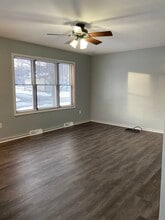 816 14th Ave, Unit Front House in Beaver Falls, PA - Building Photo - Building Photo