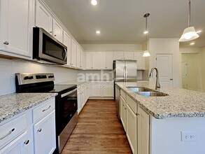 1014 Pine St in Mooresville, NC - Building Photo - Building Photo