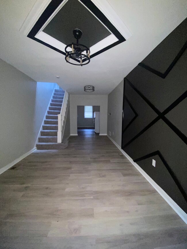 property at 521 N Curley St