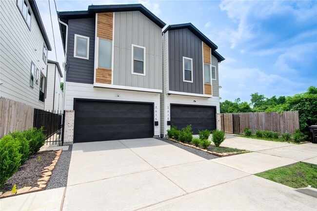 2614 Dennis St in Houston, TX - Building Photo - Building Photo