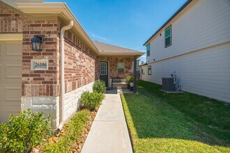26106 Halwell Mnr Ln in Spring, TX - Building Photo - Building Photo