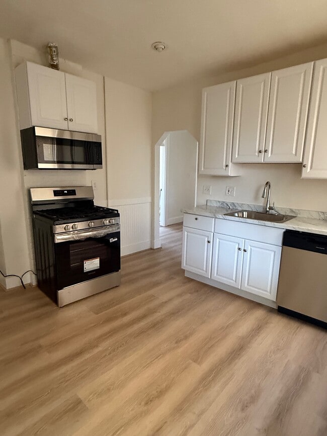 37 Standish St, Unit 2