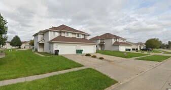 3208 SE Grant St in Ankeny, IA - Building Photo