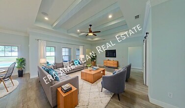 6109 Burbank Ct in Crestview, FL - Foto de edificio - Building Photo