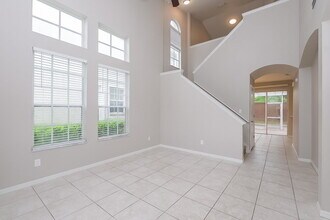 10608 Marlington Pl in Tampa, FL - Building Photo - Building Photo
